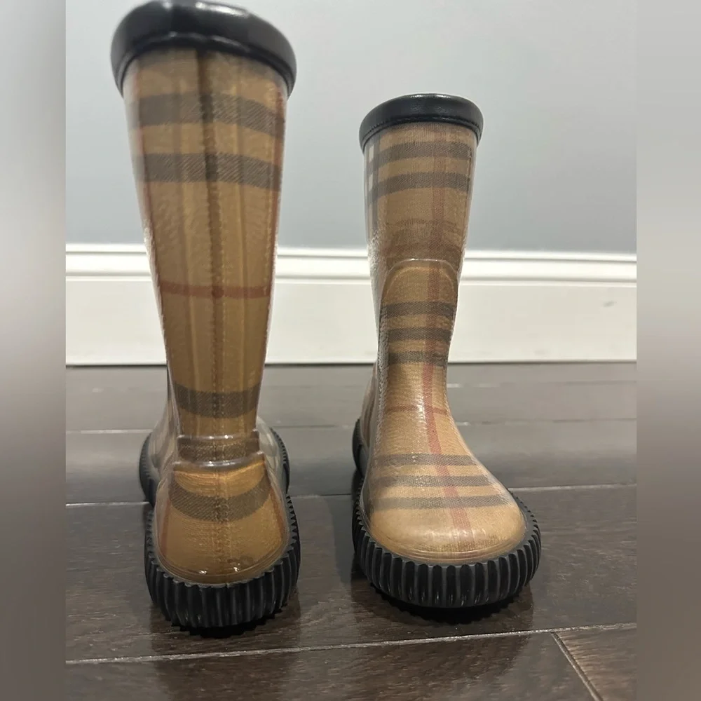 Toddler Burberry rain boots size 9/10 27/28 - Picture 4 of 5